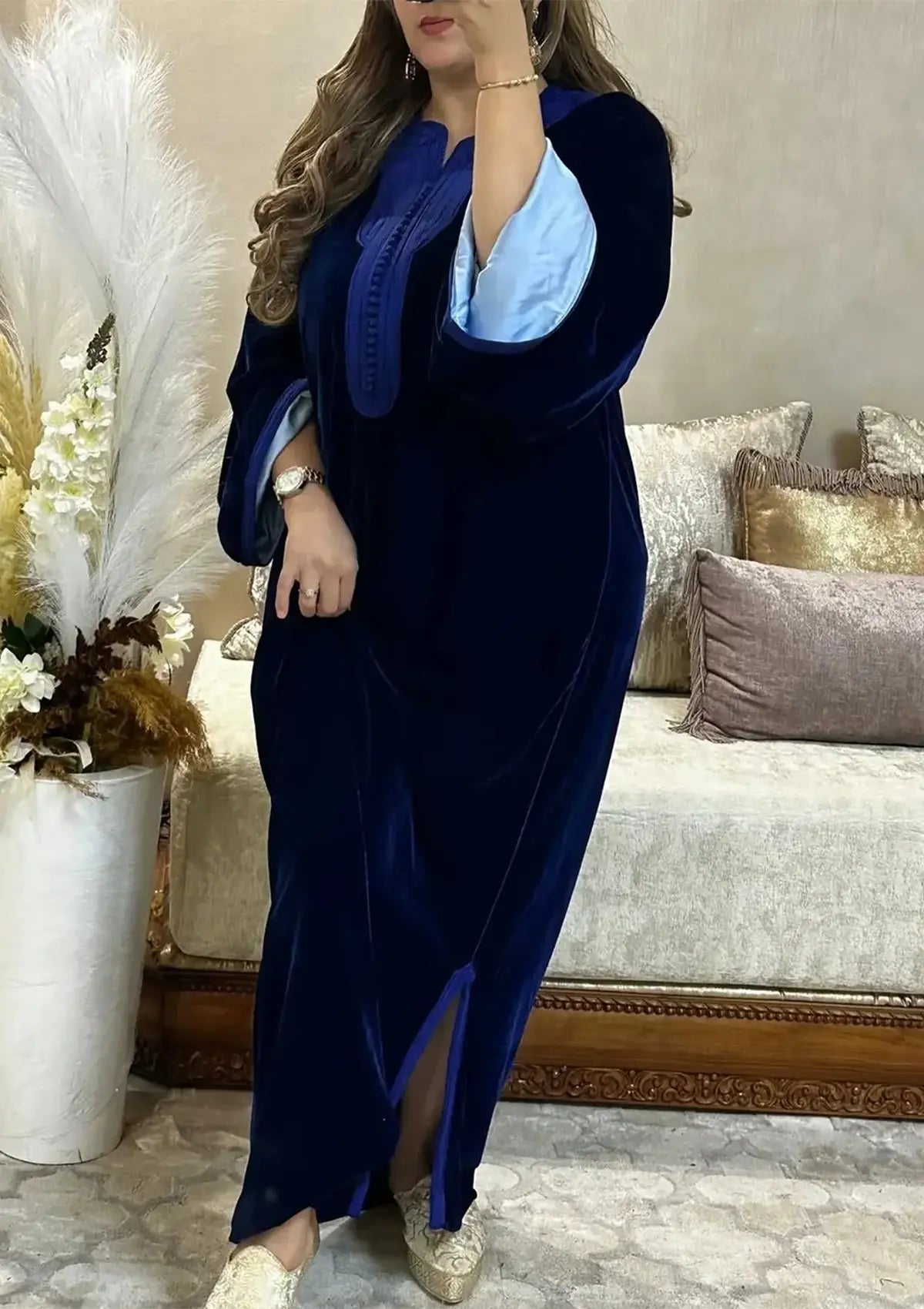 Classy Caftan Velours – Toucher Doux avec Coupe Majestueuse