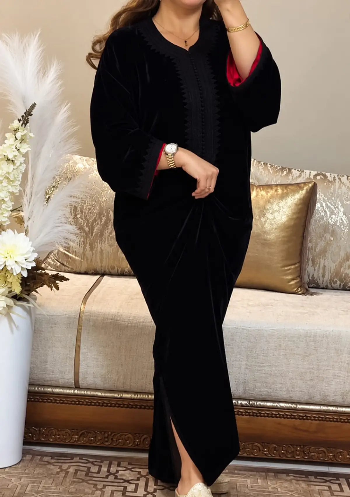 Classy Caftan Velours – Toucher Doux avec Coupe Majestueuse